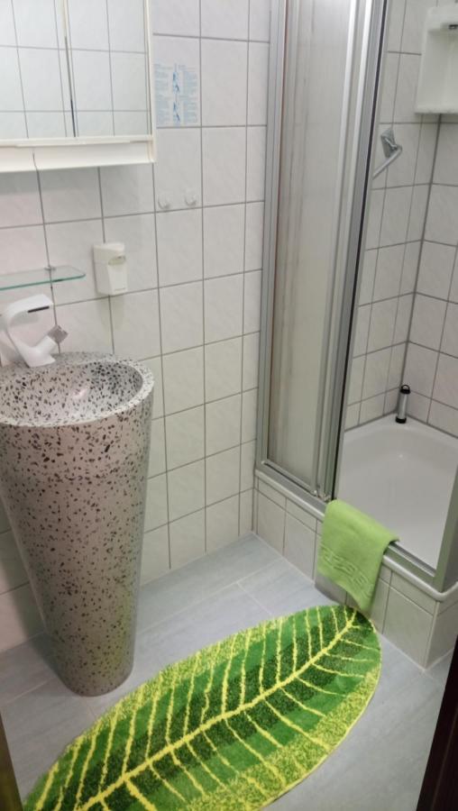 Pension Waldidyll Stutzerbach ภายนอก รูปภาพ