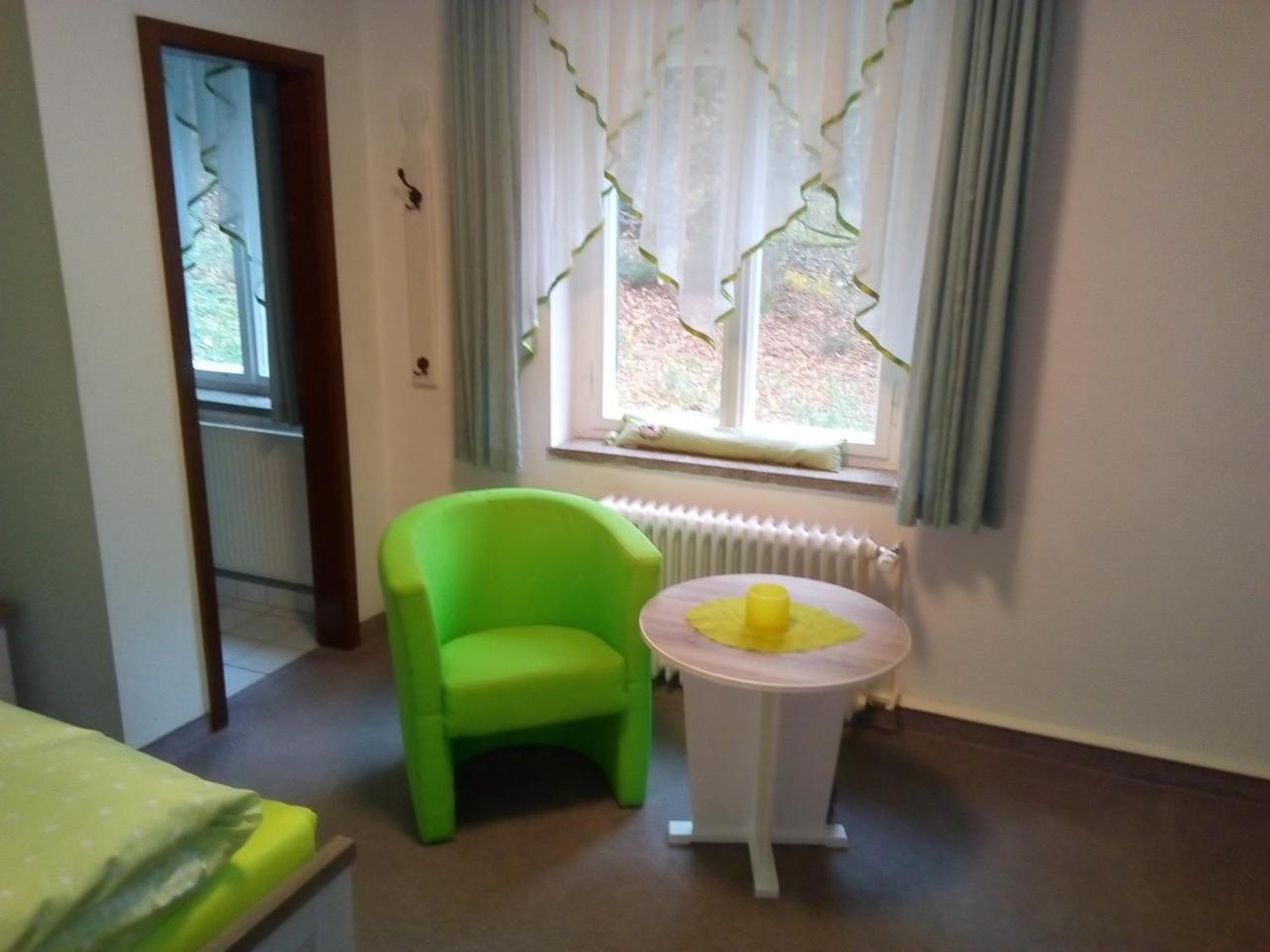 Pension Waldidyll Stutzerbach ภายนอก รูปภาพ